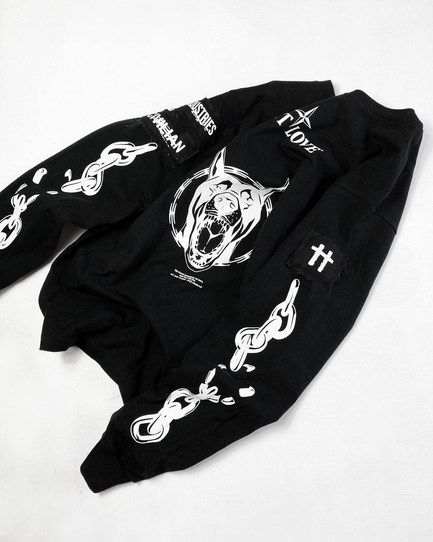 LOST LOVE CREWNECK | BLACK